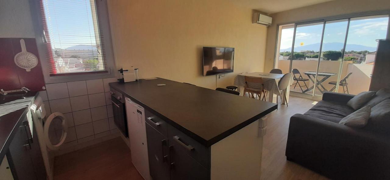 Residence De La Plage Appart A 2 Pas De La Plage Et Du Marche サン・シプリアン エクステリア 写真